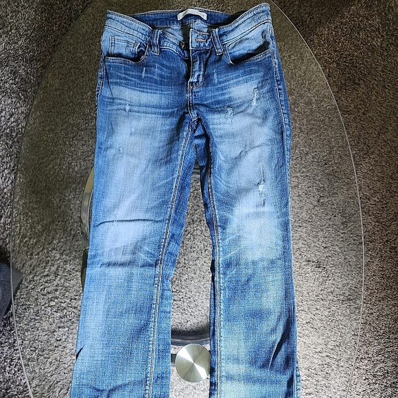 Daytrip Jeans - Picture 1 of 4